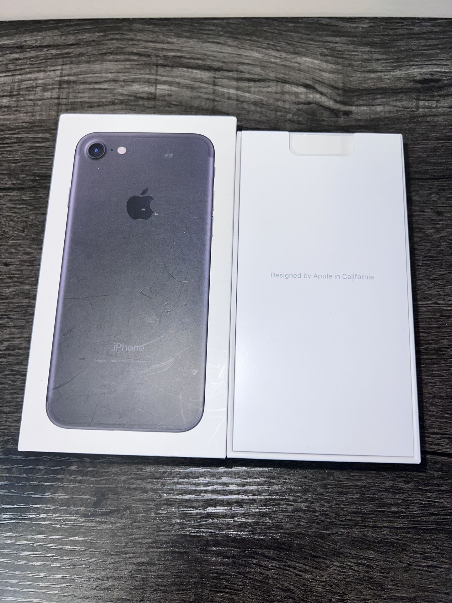 NEW Apple iPhone 7