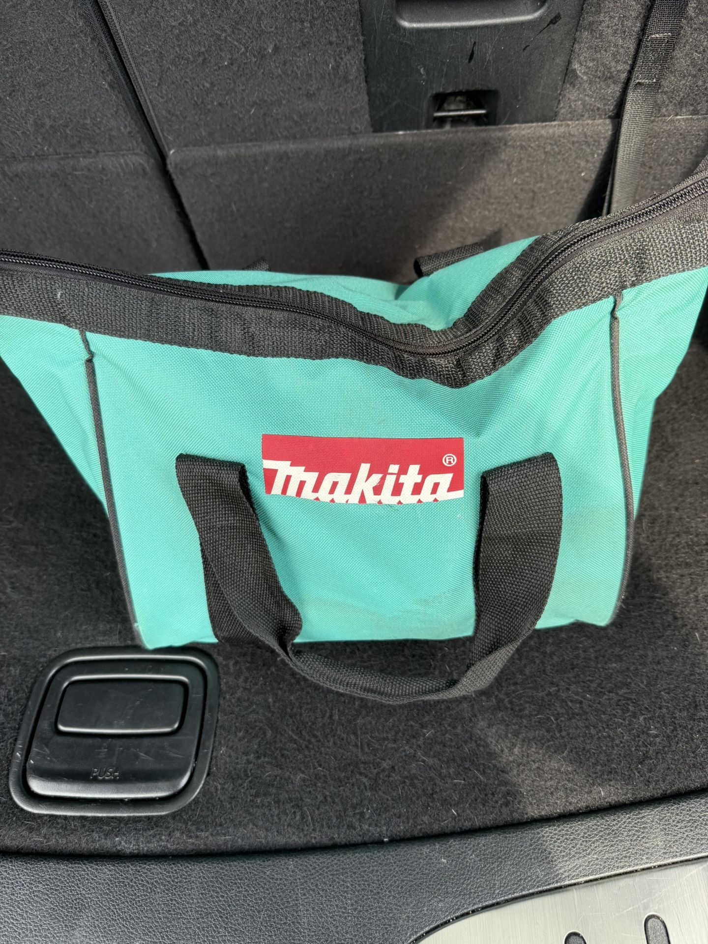 Makita Drill Set