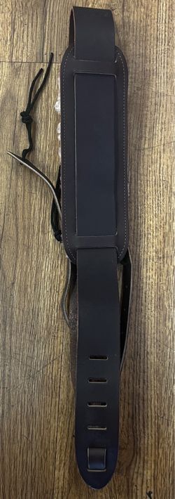 LEVY’S PM13 BANJO STRAP BROWN LEATHER/SHEEPSKIN PADDING