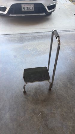 Step assist stool