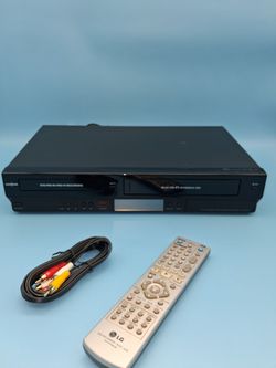 Insignia VCR/DVD Player with remote and cable.  Works