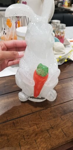 Bunny (decorative glass)