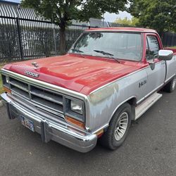 1989 Dodge D150
