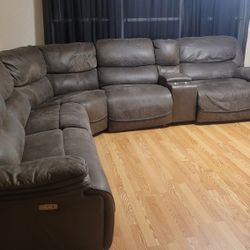  6-Piece TRIPLE Power Reclining Modular Sectional with Console

