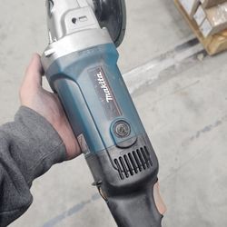 Corded MAKITA 7in Grinder/Polisher