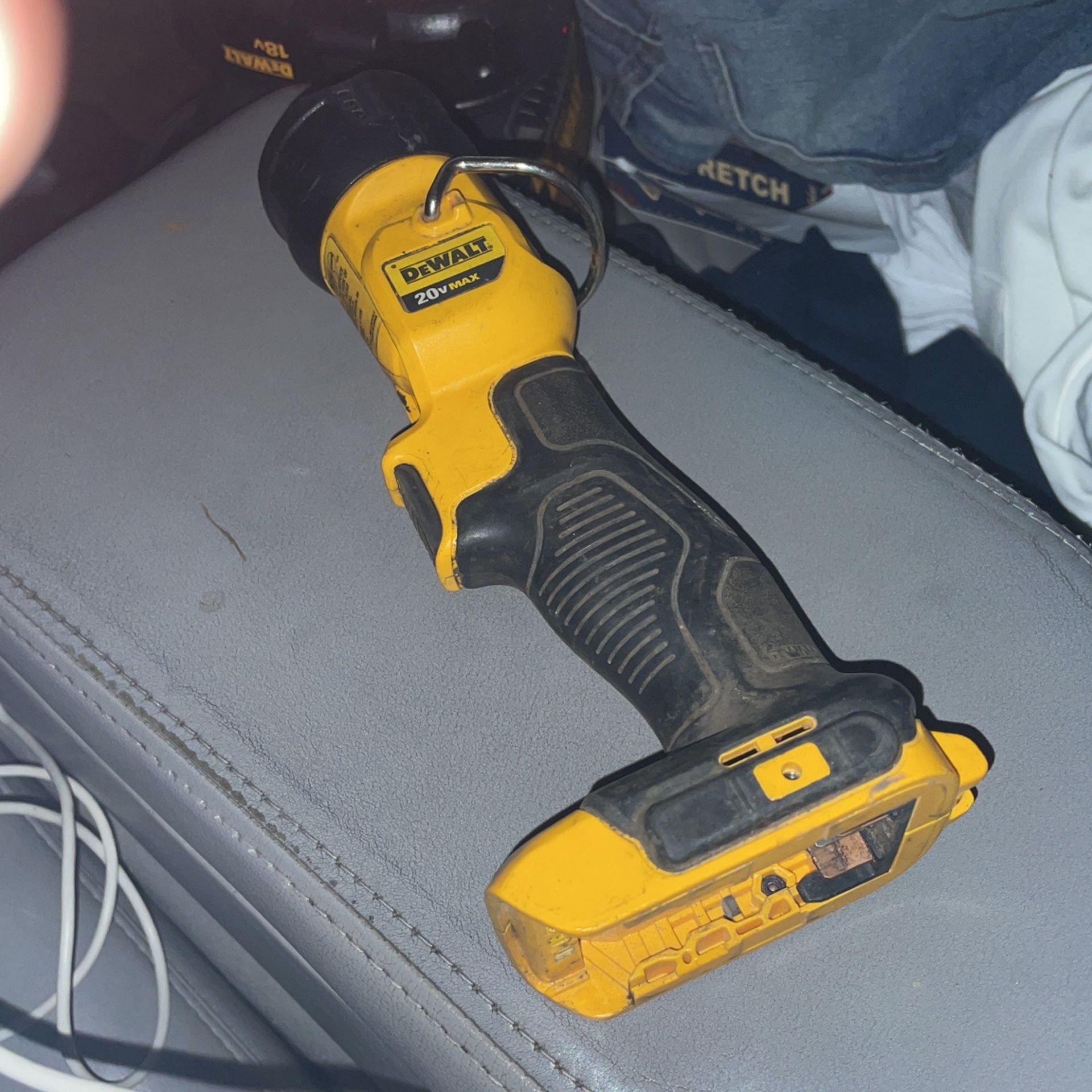 Dewalt Flash Light