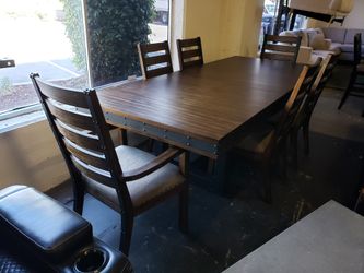 New high quality 7pc dining room table set tax included