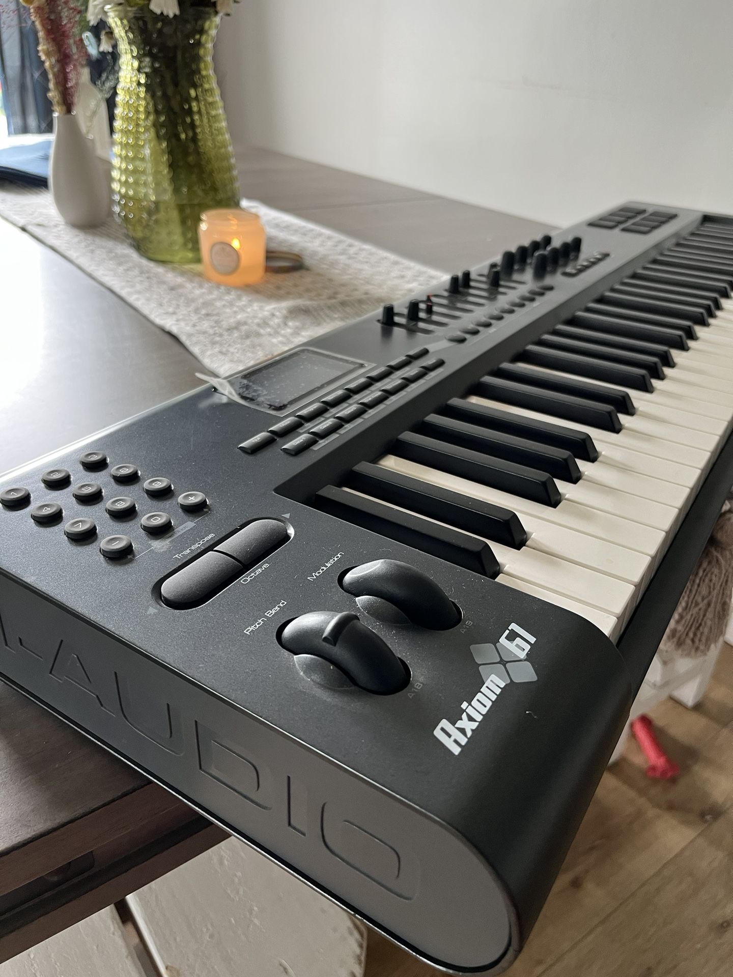 MIDI Keyboard - M Audio Axiom 61 for Sale in Long Beach, CA