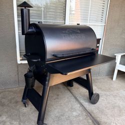 Traeger Ridgeline XL Pellet Grill Smoker