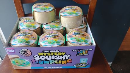 (WALMART)"THE VIRAL MYSTERY SQUISHY DUMPLING TIE DYE EDITION"RMS"