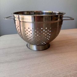 Large colander 