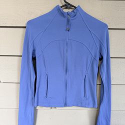 Lululemon crop define jacket size 6