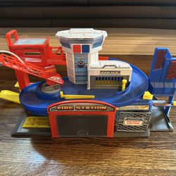 Police & Fire Stations car set