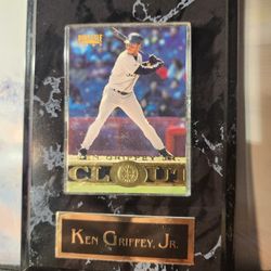Ken Griffey Jr 1997 Pinnacle Clout Framed 5x6 Plaque Mariners
