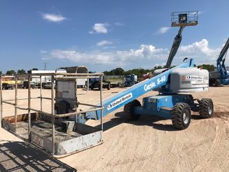 2011 Genie 40 Foot Boom Lift