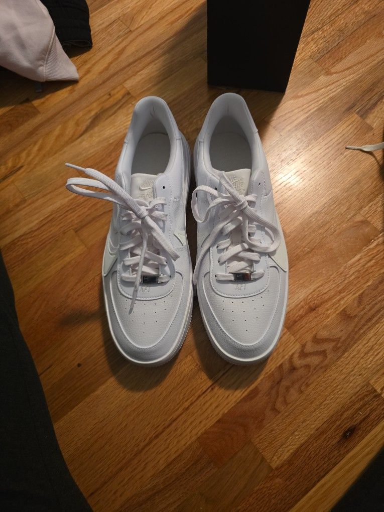 Nike Shoes Women Size 12