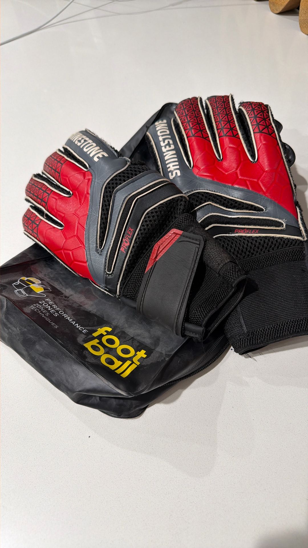Goaly Gloves for Sale in Los Angeles, CA - OfferUp