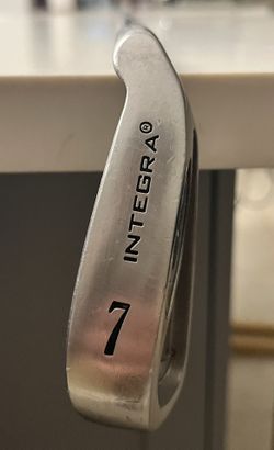 Integra TCS Saberhawk  7 Iron