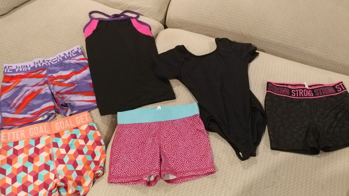 Girls size 6 athletic clothes