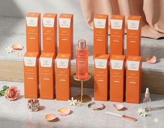 Modelones Pleascent polish Remover