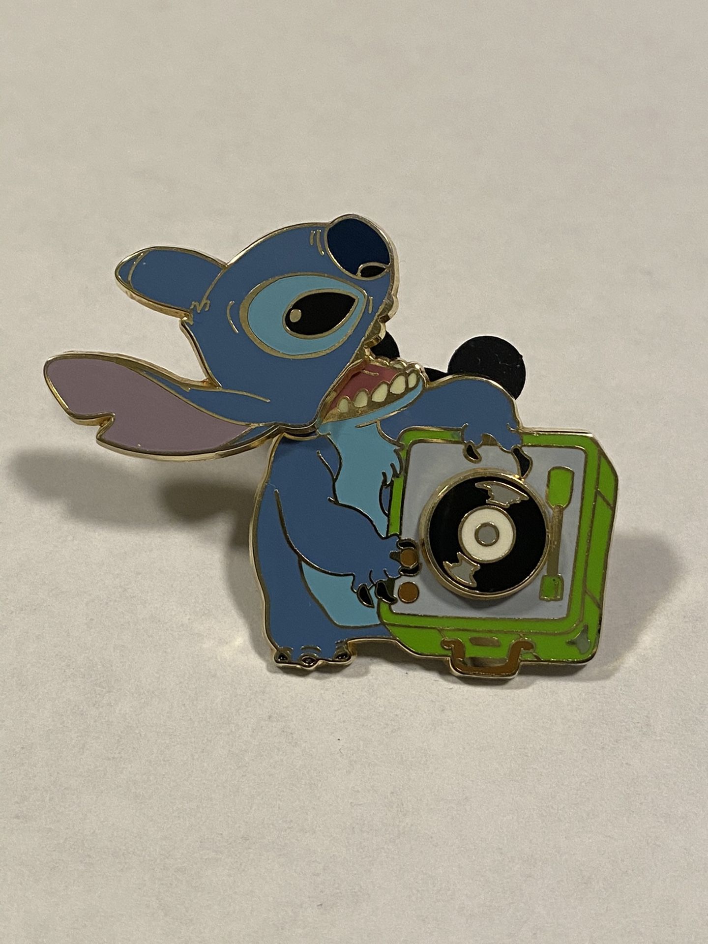 Lilo & Stitch Spinning Record W/ Moving Mouth 2004 Disney Pin Trading