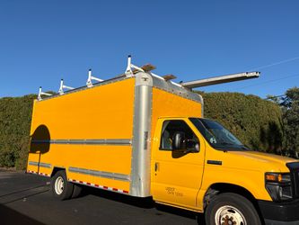 2016 Ford E-350