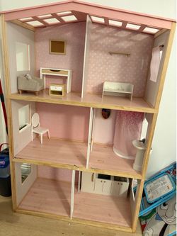 Doll house