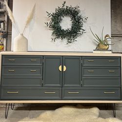 !!SOLD!! Original MidCentury Dresser / Credenza 
