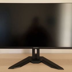 4k Gaming Monitor 144hz Gigabyte M32U 32" inches (No Lowball Price Firm)