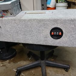 Cajon con bocinas estereo para carro