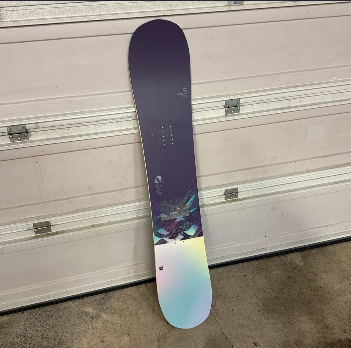 NIDECKER ORA SERIES Snowboard