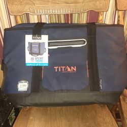 Titan Arctic Zone 30 Can Sport Tote