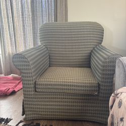 Single couch 