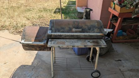 New Braunfels Smoker/Grill