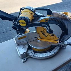 DeWalt 12 Inch Double Bevel Miter Saw. New