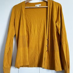 New York & Company Mustard buttoned Cardigan size M perfect for Fall season!