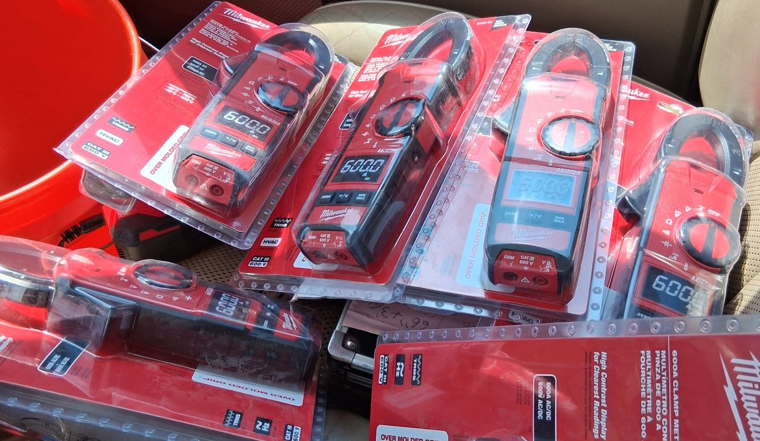 6 Milwaukee 2236-20 Digital Clamp Meter