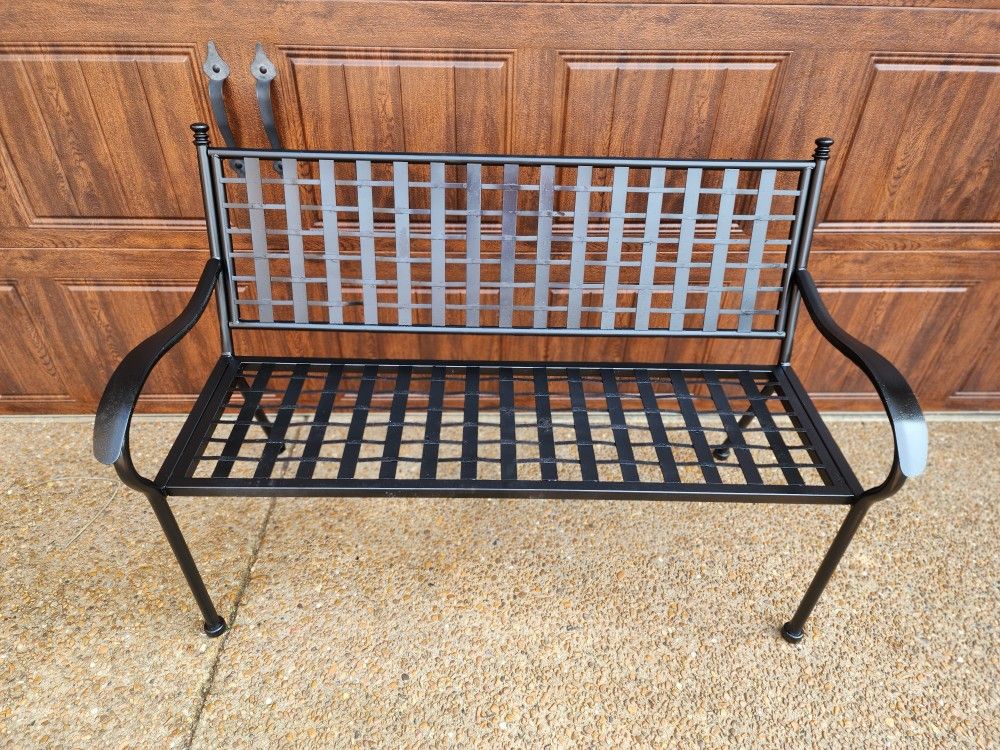 *** WROUGHT IRON PATIO BENCH ***