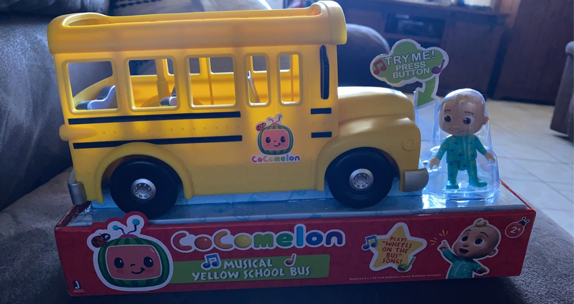 Coco melon school buss