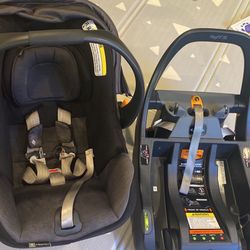 Chicco Car seat/base