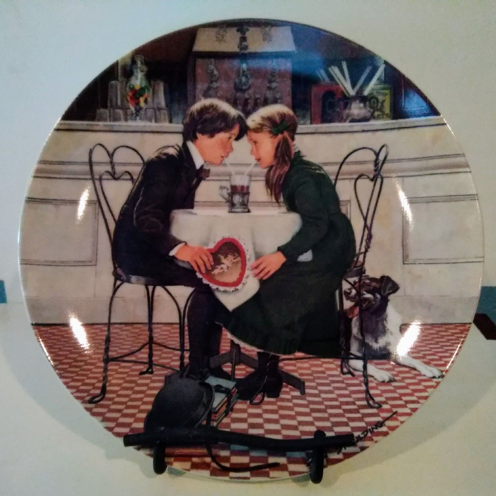 8" in diameter Edwin M Knowles Collector's Plate with Stand
