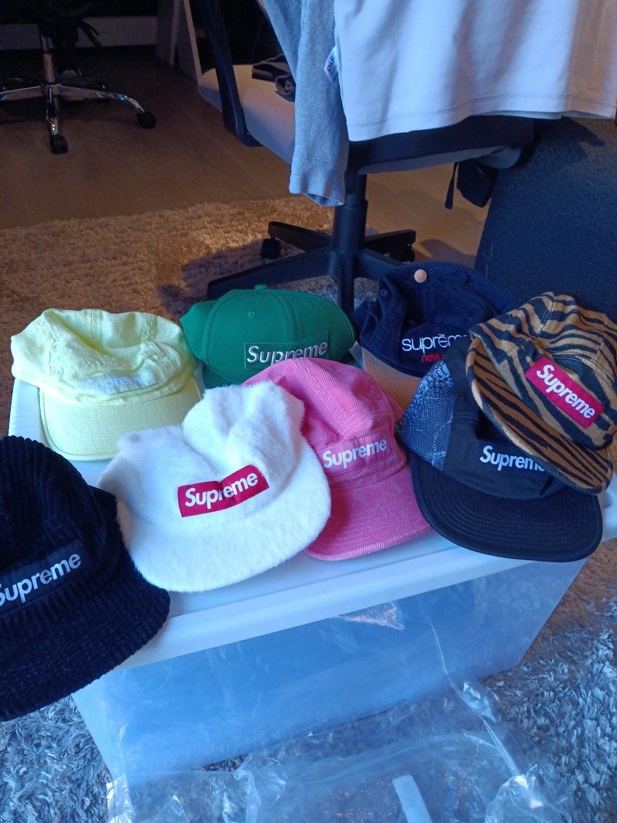SUPREME Ball Caps