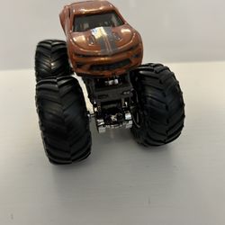 Hot Wheels Camaro SS Classic Monster Truck 1:64 new without packaging