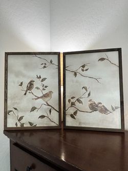 Pair of bird theme pictures