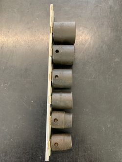 Snap on six piece standard impact wrench set