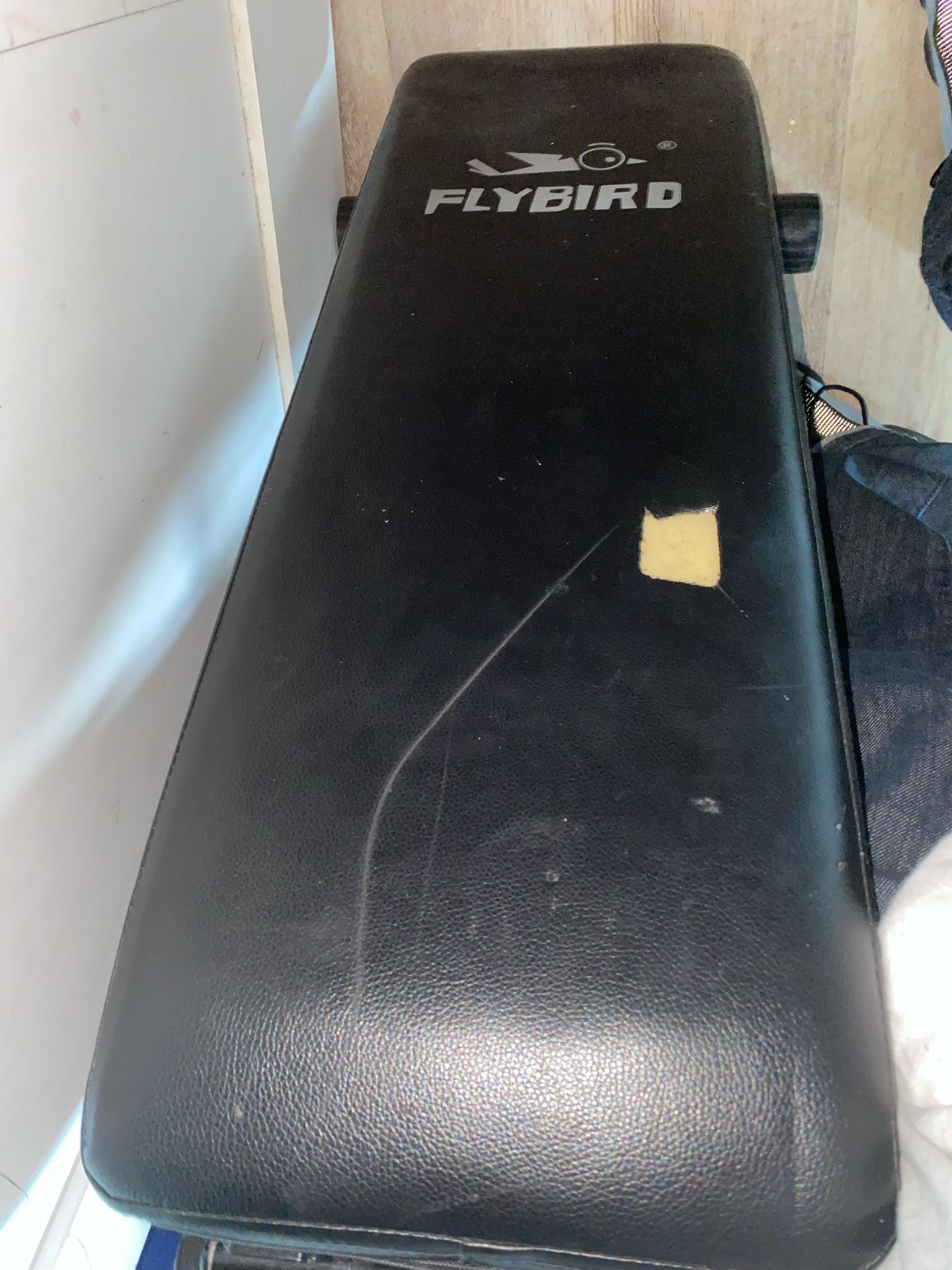 FLYBIRD FOLDABLE WORKOUT BENCH 