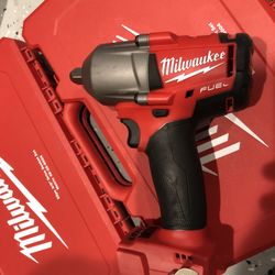 Milwaukee Mid Torque 1/2” 