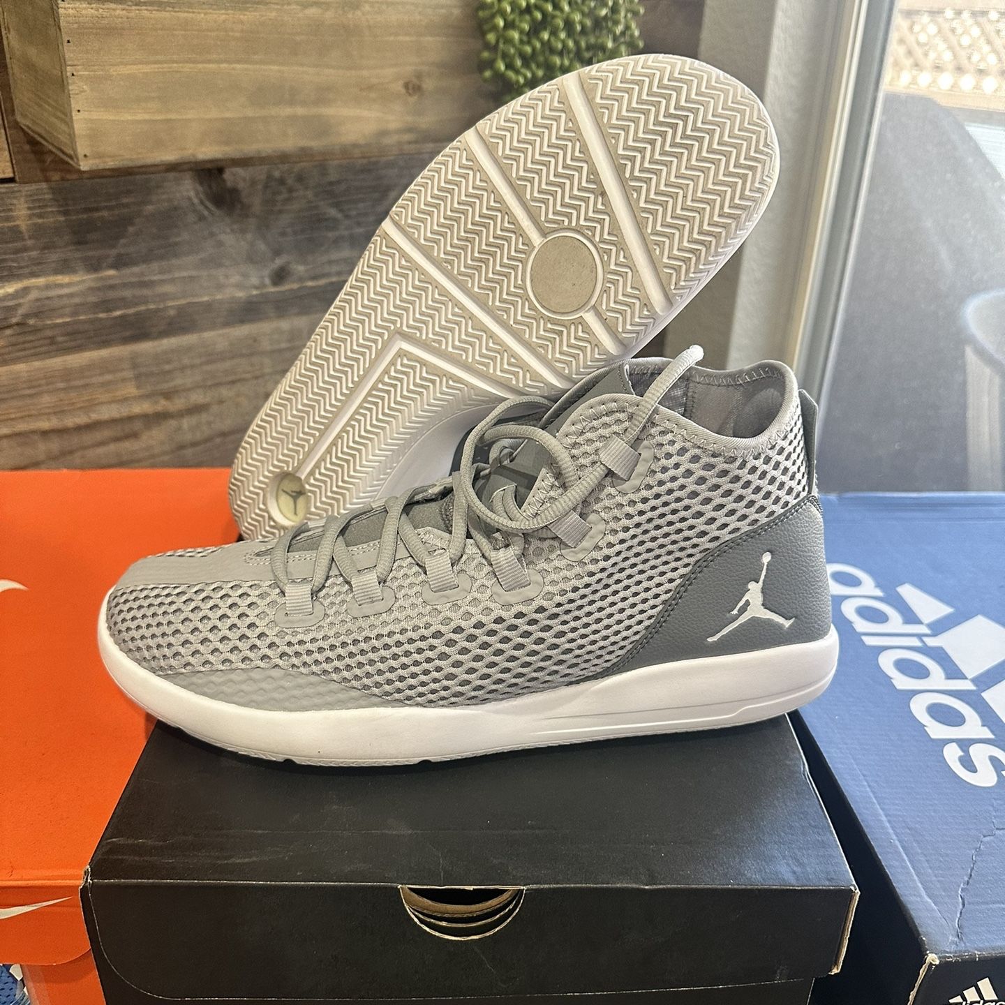 Jordan Reveal Men Shoe Size 12 Grey Jordans