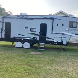 2021 Arctic Wolf 321BH