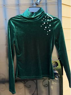 Woman’s long sleeve